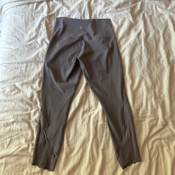 Lululemon Purple Scalloped Cropped Align High Rise Leggings - Picture 6 of 7